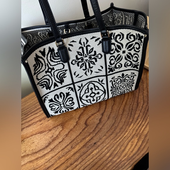 Viola Castellani Italian Leather Woven Tote Bag | Made in Italy - Picture 8 of 12